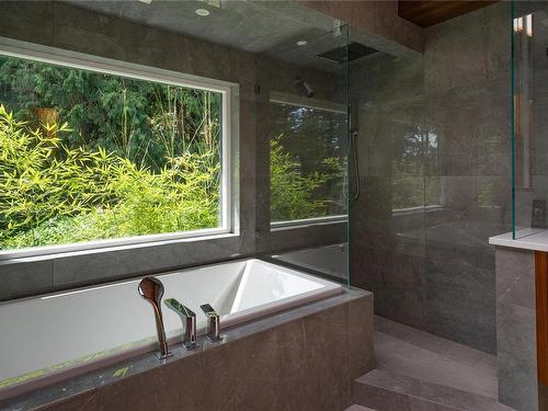 7909 Bedwell Dr, Pender Island, BC 