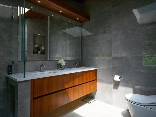 7909 Bedwell Dr, Pender Island, BC 