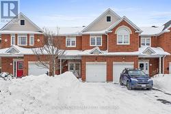 520 FORDELL AVENUE  Ottawa, ON K2W 0B4