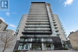 812 - 255 BAY STREET  Ottawa, ON K1R 0C5