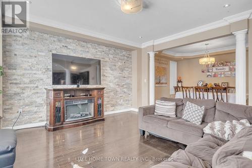 36 Chartwell Circle, Hamilton, ON - Indoor Photo Showing Living Room With Fireplace