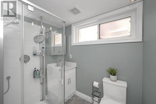 1278 Canvey Crescent, Mississauga, ON - Indoor Photo Showing Bathroom