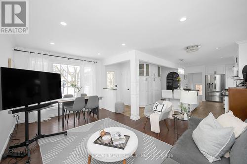 1278 Canvey Crescent, Mississauga, ON - Indoor Photo Showing Living Room