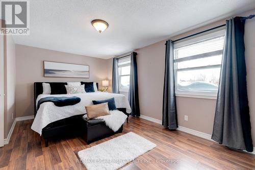 138 Sekura Crescent, Cambridge, ON - Indoor Photo Showing Bedroom