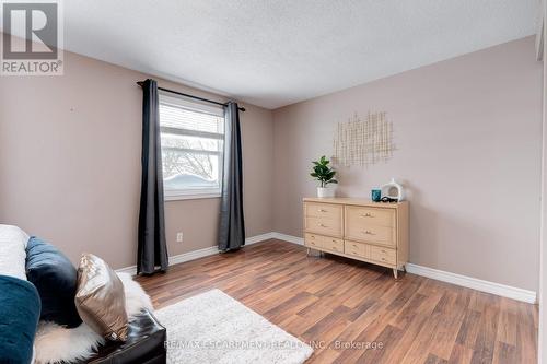 138 Sekura Crescent, Cambridge, ON - Indoor Photo Showing Bedroom