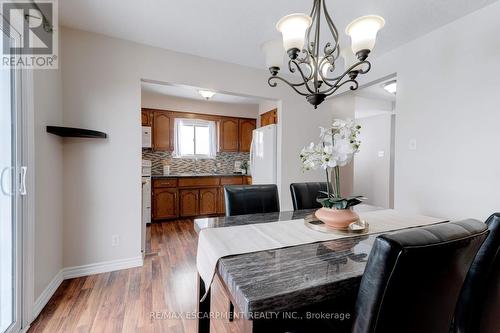 138 Sekura Crescent, Cambridge, ON - Indoor Photo Showing Dining Room