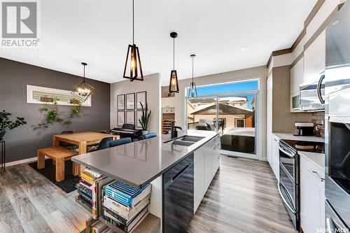 309 Secord Way, Saskatoon, SK - Indoor Photo Showing Kitchen With Double Sink With Upgraded Kitchen