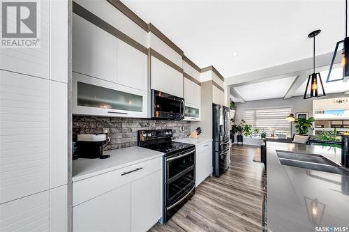 309 Secord Way, Saskatoon, SK - Indoor Photo Showing Kitchen