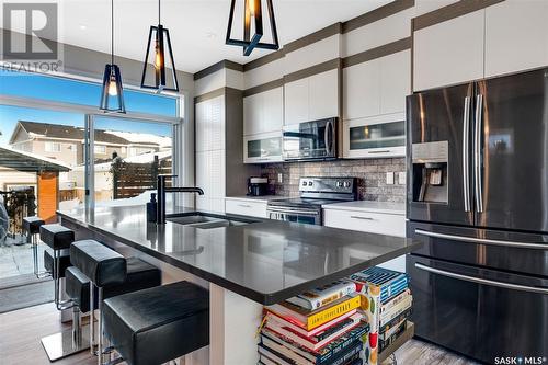 309 Secord Way, Saskatoon, SK - Indoor Photo Showing Kitchen