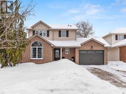 25 LINDSAY DRIVE  Haldimand, ON N3W 2M3