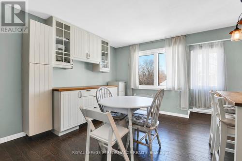 222 Huntridge, Ottawa, ON - Indoor Photo Showing Dining Room