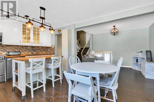 222 Huntridge, Ottawa, ON - Indoor Photo Showing Dining Room