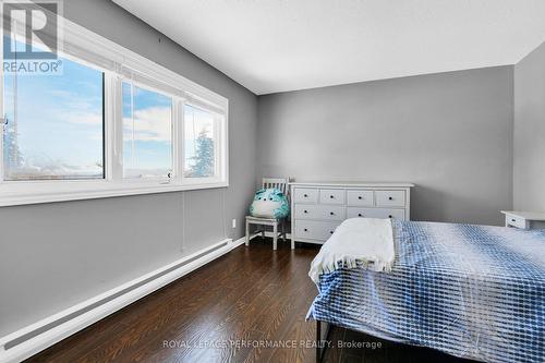 Primary Bedroom on its own level - 222 Huntridge, Ottawa, ON - Indoor Photo Showing Bedroom