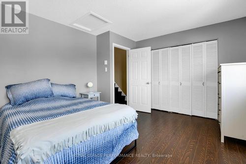 Great closet space - 222 Huntridge, Ottawa, ON - Indoor Photo Showing Bedroom