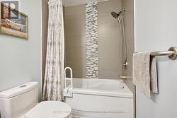 Modern Main Bathroom - 