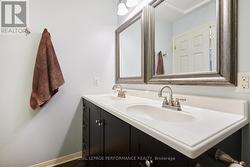 Double vanity and mirrors - 