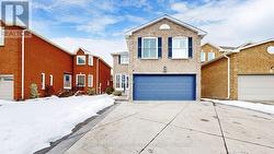 6521 WARBLER LANE  Mississauga, ON L5N 6E1