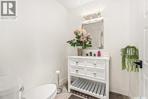 1130 Stadacona Street W, Moose Jaw, SK - Indoor Photo Showing Bathroom