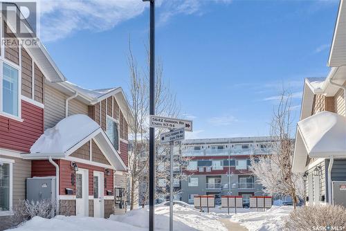 87 5642 Gordon Road, Regina, SK - Outdoor With Facade