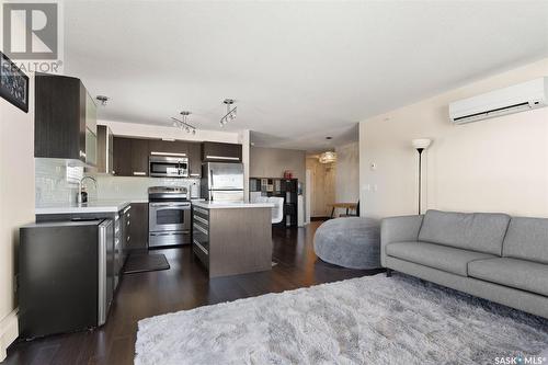 312 1640 Dakota Drive, Regina, SK - Indoor Photo Showing Kitchen With Stainless Steel Kitchen