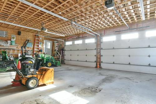 Garage - 2233 Rg St-Jacques, Saint-Jacques, QC - Indoor Photo Showing Garage