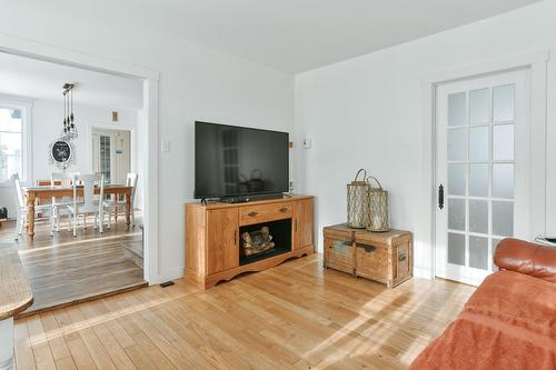 Salon - 2233 Rg St-Jacques, Saint-Jacques, QC - Indoor Photo Showing Living Room