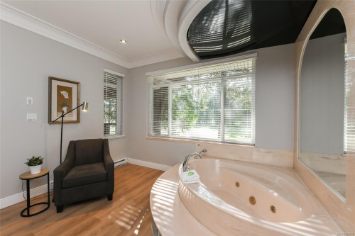 905/906 D-366 Clubhouse Dr, Courtenay, BC - Indoor Photo Showing Bathroom