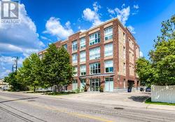 402 - 36 REGINA STREET N  Waterloo, ON N2J 3A2