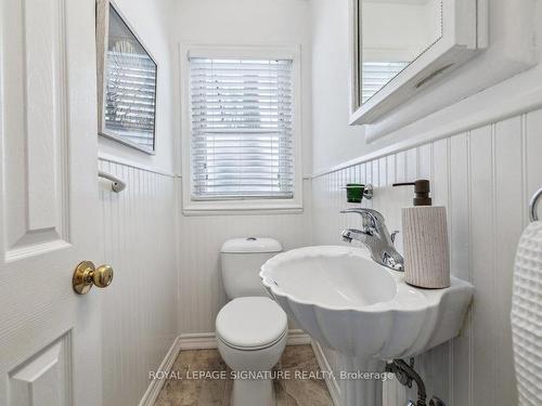 1662 Bramsey Drive, Mississauga, ON - Indoor Photo Showing Bathroom