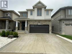 203 CARRIAGE Way  Waterloo, ON N2K 0C6