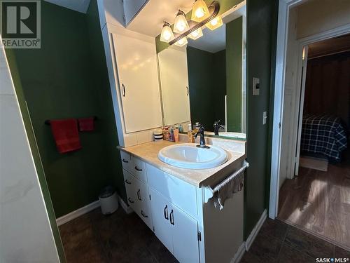 3133 11Th Street W, Saskatoon, SK - Indoor Photo Showing Bathroom