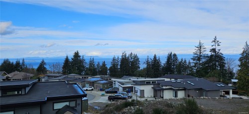 156 Hawk Point Rd, Nanaimo, BC 