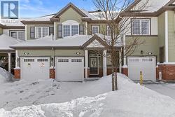 201 CONIFER CREEK CIRCLE  Ottawa, ON K2M 0M2