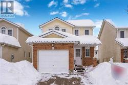 39 DAHLIA Street  Kitchener, ON N2E 3Y9