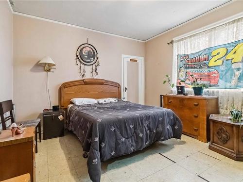 1612 Quadra St, Victoria, BC - Indoor Photo Showing Bedroom
