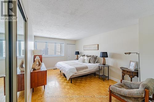 1914 Russell Road, Ottawa, ON - Indoor Photo Showing Bedroom