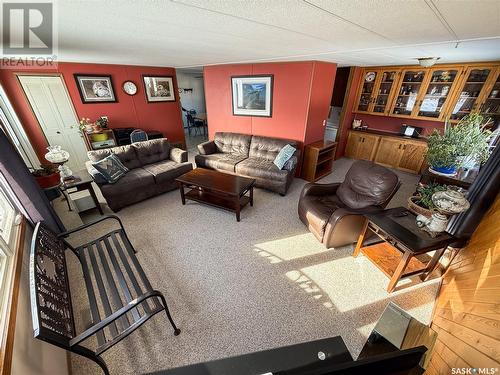 201 - 203 4Th Avenue, Climax, SK - Indoor Photo Showing Other Room