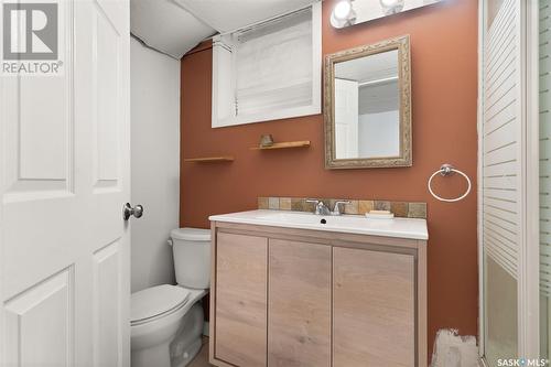 2155 Winnipeg Street, Regina, SK - Indoor Photo Showing Bathroom