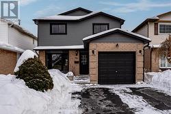 24 DRAKES DRIVE  Hamilton, ON L8E 4G5