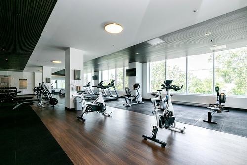 Exercise room - 802-5175 Av. De Courtrai, Montréal (Côte-Des-Neiges/Notre-Dame-De-Grâce), QC - Indoor Photo Showing Gym Room