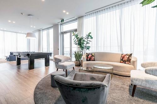 Patio - 802-5175 Av. De Courtrai, Montréal (Côte-Des-Neiges/Notre-Dame-De-Grâce), QC - Indoor Photo Showing Living Room