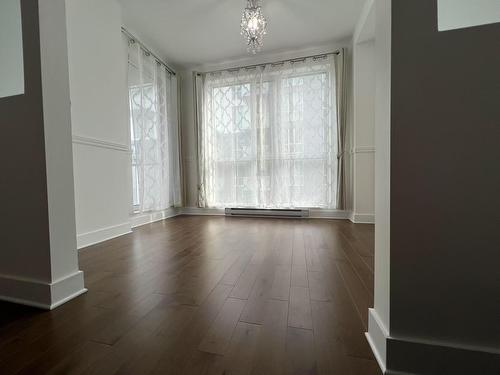 Boudoir - 802-5175 Av. De Courtrai, Montréal (Côte-Des-Neiges/Notre-Dame-De-Grâce), QC - Indoor Photo Showing Other Room