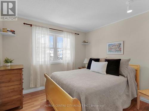 31 Sioux Court, London, ON - Indoor Photo Showing Bedroom