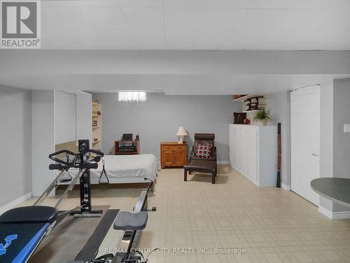 31 Sioux Court, London, ON - Indoor Photo Showing Gym Room