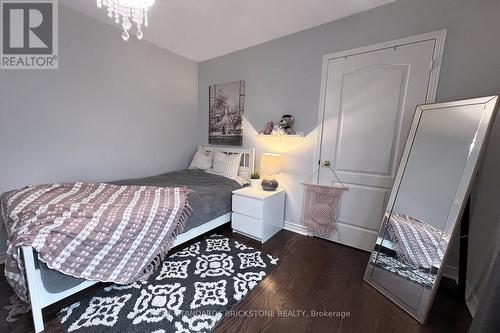 5429 Bestview Way, Mississauga, ON - Indoor Photo Showing Bedroom