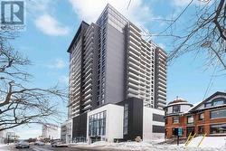 1504 - 15 QUEEN STREET S  Hamilton, ON L8P 3R4