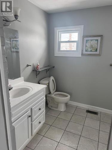 967 Barton Street, Hamilton, ON - Indoor Photo Showing Bathroom