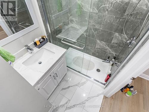 5510 Schueller Crescent, Burlington, ON - Indoor Photo Showing Bathroom