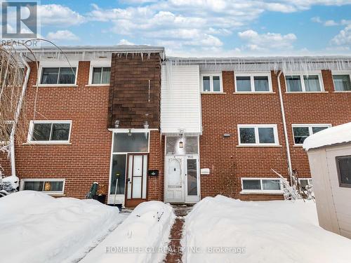 5510 Schueller Crescent, Burlington, ON - Outdoor With Facade