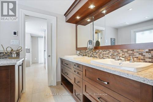 Primary Ensuite - Double Sinks - 300 Shoreview Road, Burlington, ON - Indoor Photo Showing Bathroom